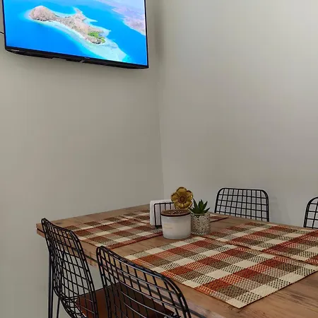 2 Bedrooms Apartment. Φιλιππούπολη