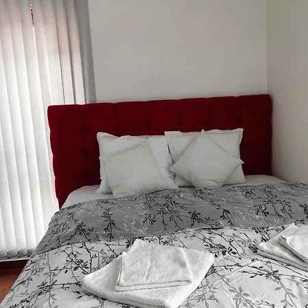 2 Bedrooms Apartment. Apartman