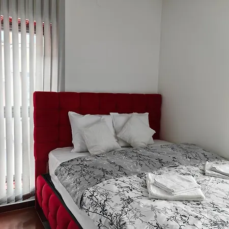 2 Bedrooms Apartment. 公寓 普罗夫迪夫