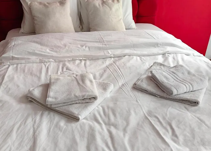 2 Bedrooms Apartment. Lejlighed *